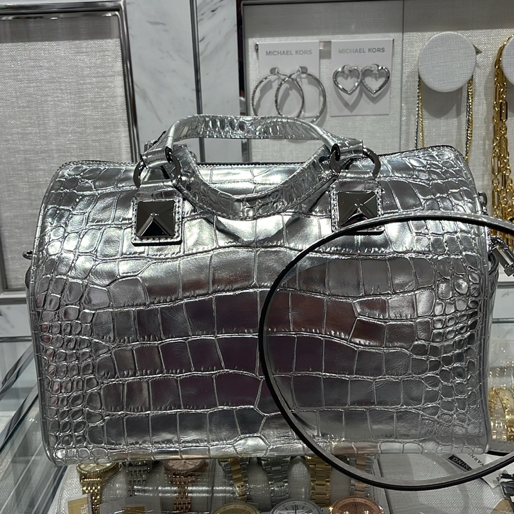 Michael Kors Grayson Medium Metallic Crocodile Embossed Leather Satchel
Silver - Picture 6 of 16